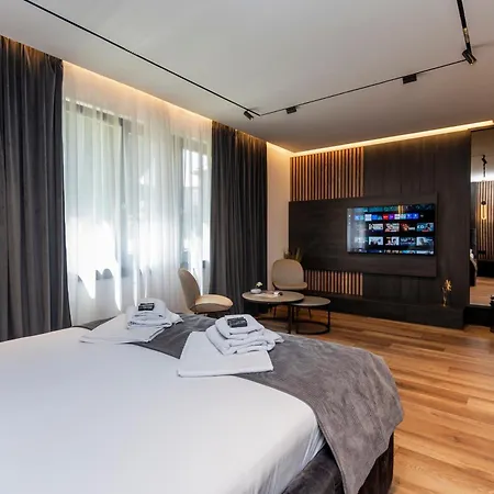 Amalfi Old Town Free Parking * סראייבו