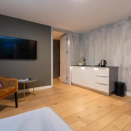 Amalfi Old Town Free Parking * 塞拉耶佛