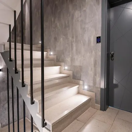 Amalfi Old Town Free Parking 塞拉耶佛