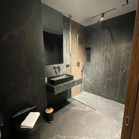 Amalfi Old Town Free Parking